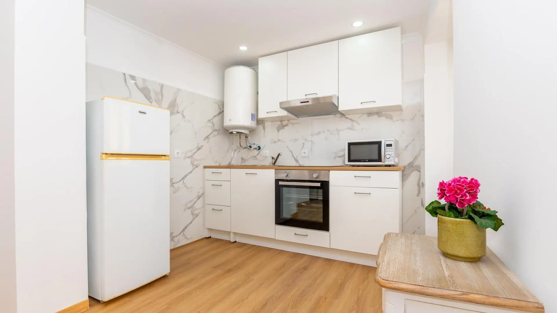 Modern Bairro Alto Apartments Lisboa